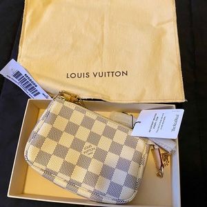 Louis Vuitton LV Pochette Mini Bag